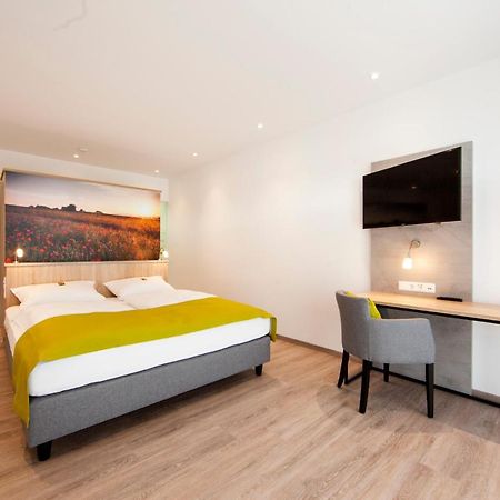 Cafe & Wein Gaestehaus Kurz Heilbronn Dış mekan fotoğraf