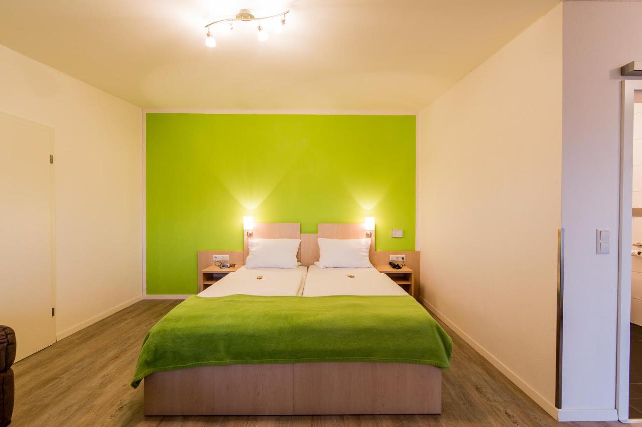 Cafe & Wein Gaestehaus Kurz Heilbronn Dış mekan fotoğraf