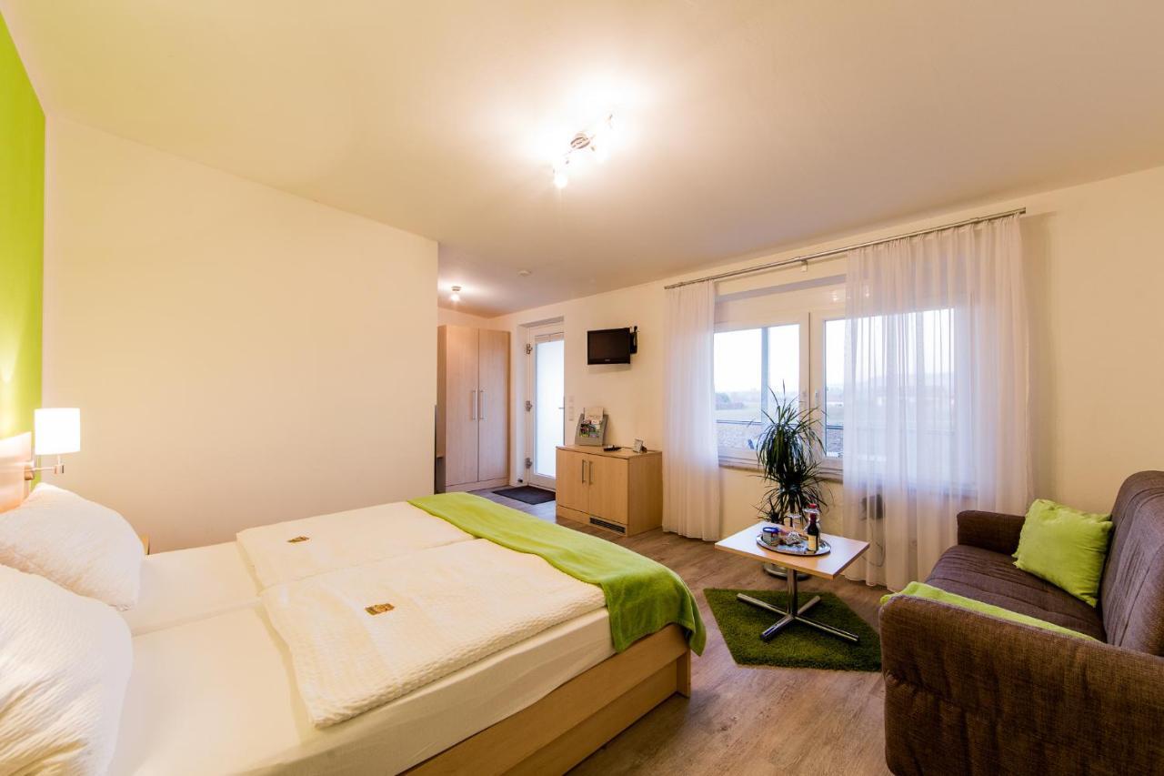 Cafe & Wein Gaestehaus Kurz Heilbronn Dış mekan fotoğraf